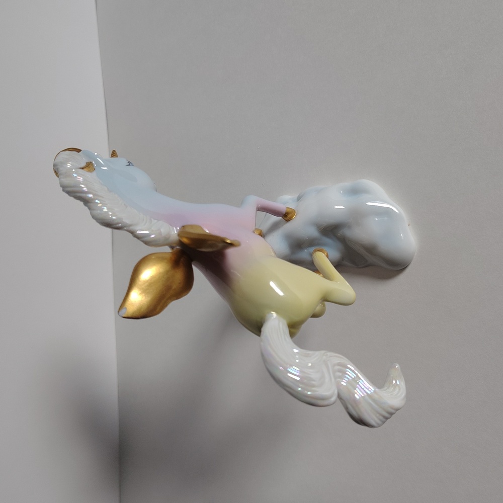 Franklin Mint Wings Of Love Unicorn - Picture 4 of 6